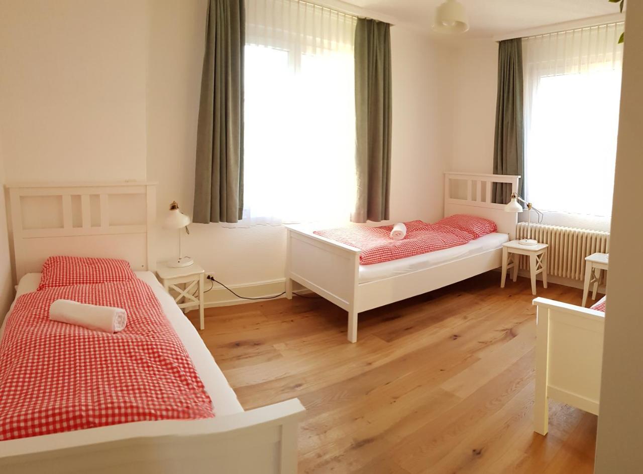 Adventure Guesthouse Interlaken Unterseen Bagian luar foto
