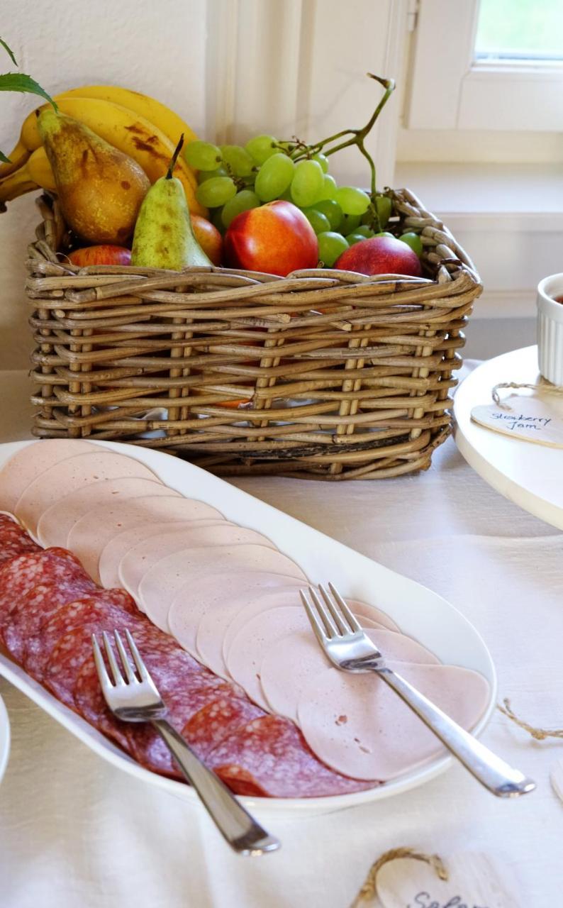 Adventure Guesthouse Interlaken Unterseen Bagian luar foto
